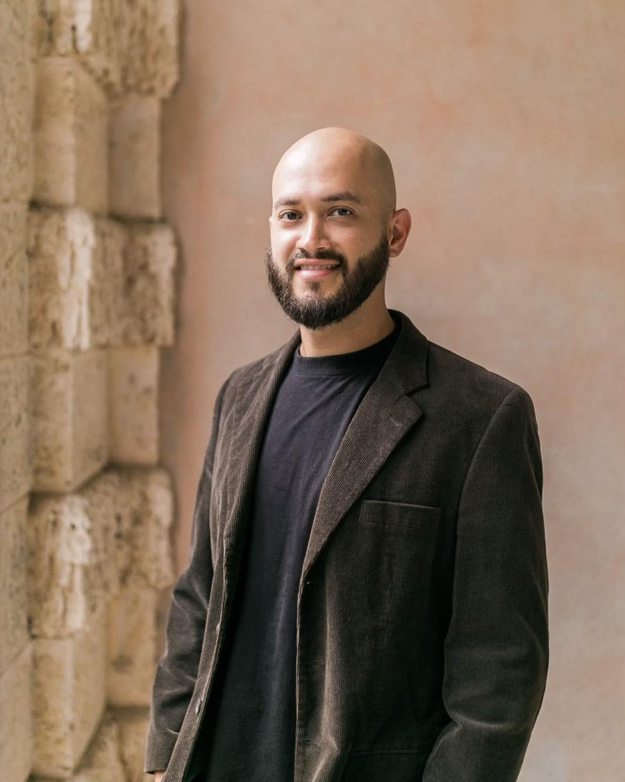 Julián Loaiza, Founder & Executive Producer at Magnofilms